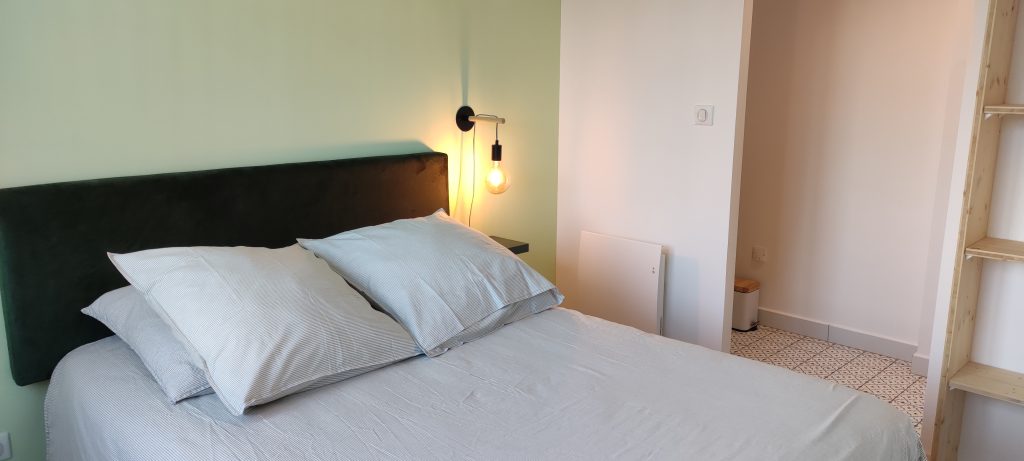 Première chambre du gite de groupe Larrun Lodge, Sare, Pays Basque