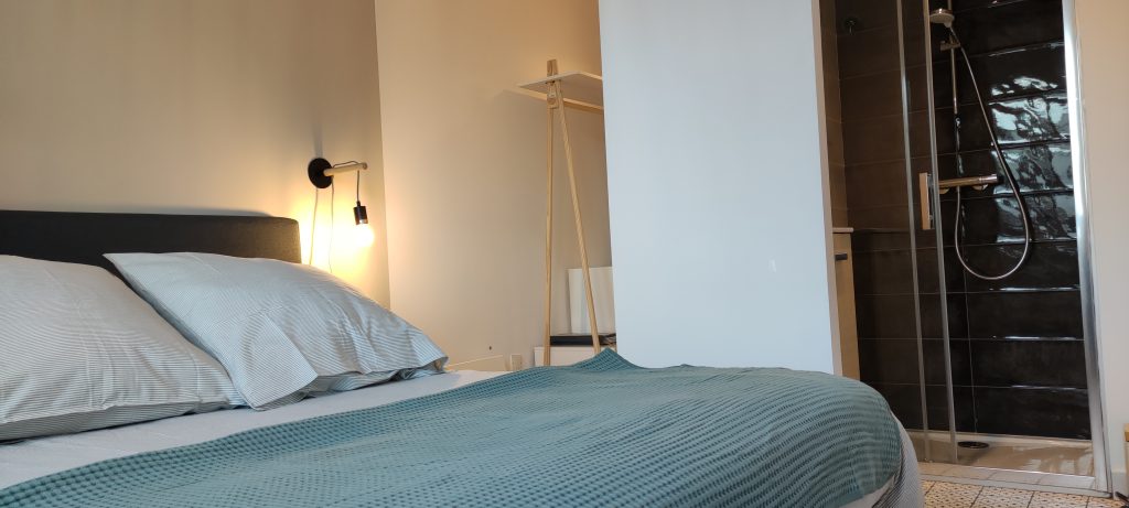 Troisième chambre du gite de groupe Larrun Lodge, Sare, Pays Basque